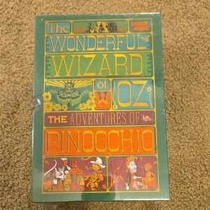 NWT The Wonderful Wizard of Oz and The Adventures of Pinocchio Sealed Box Set